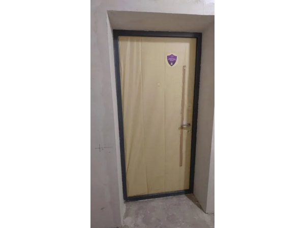 Защитный чехол на входную дверь 96 (с молнией)