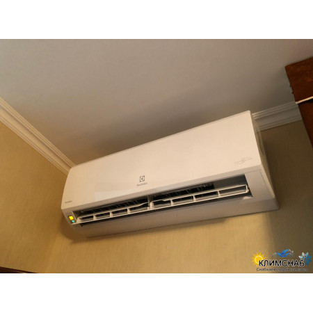 Electrolux Portofino Inverter EACS/I-12 HP/N3_15Y (до 35м²)